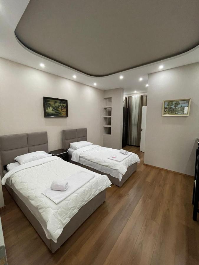 Hotel Holiday Koplik Εξωτερικό φωτογραφία