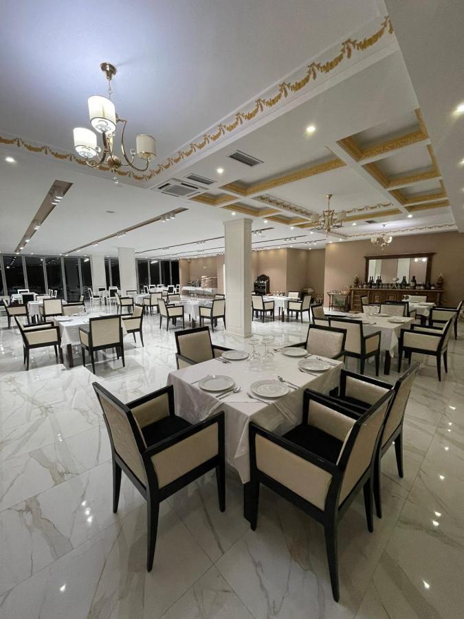 Hotel Holiday Koplik Εξωτερικό φωτογραφία